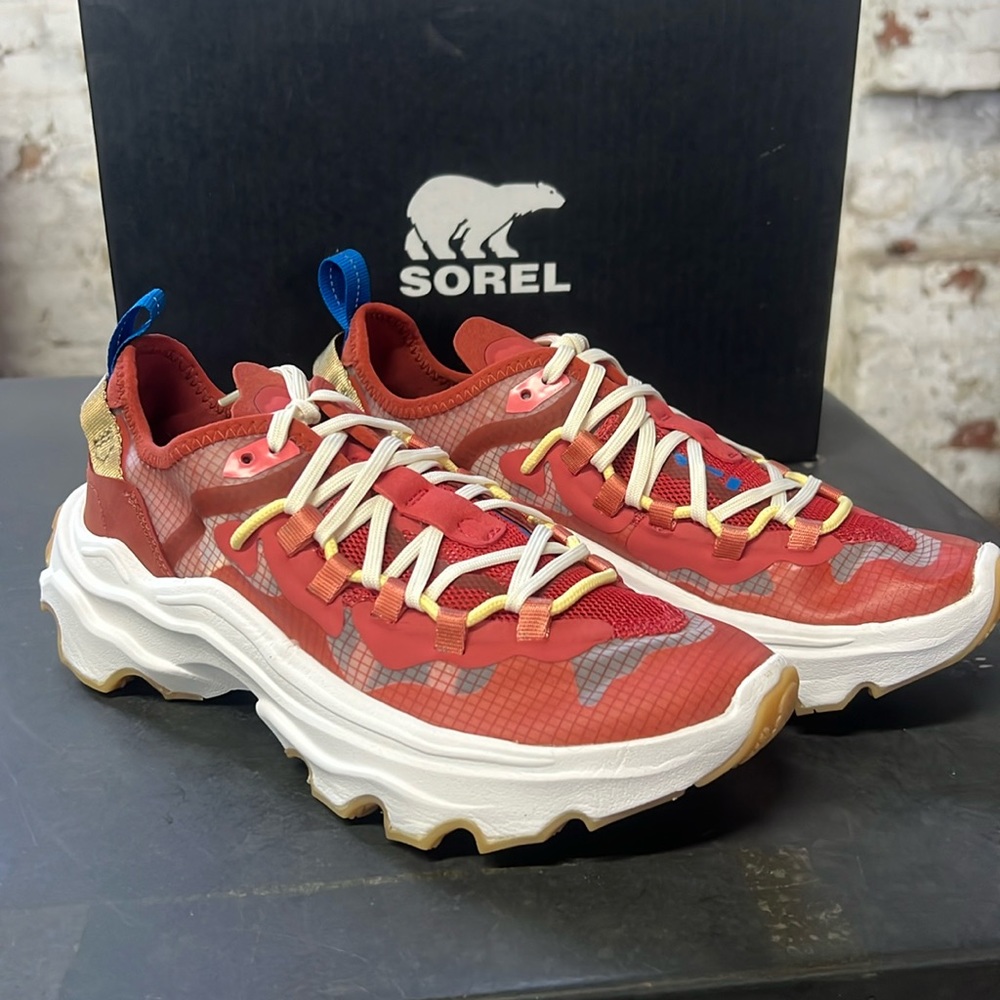NWT Sorel Kinetic Breakthru Tech Lace sneaker NIB